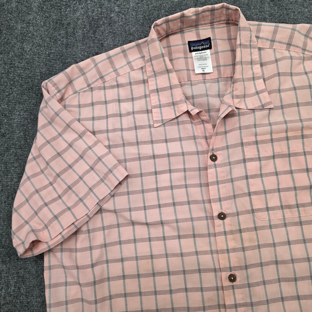 Patagonia Mens XL Pink Plaid Short Sleeve Button Up Shirt Organic Cotton Blend